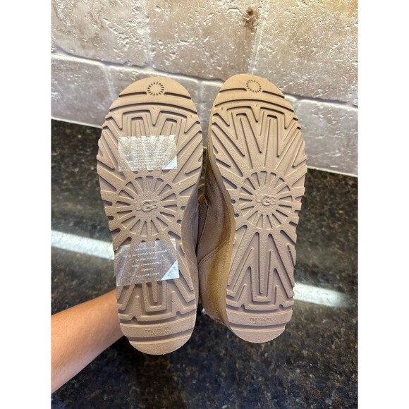 UGG Classic Femme Lace Bootie Chestnut NEW Size 8.5 - Picture 6 of 10